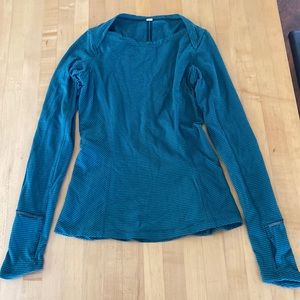 Lululemon running shirt